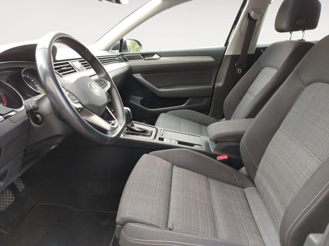 VOLKSWAGEN Passat Variant usata, con Cruise Control