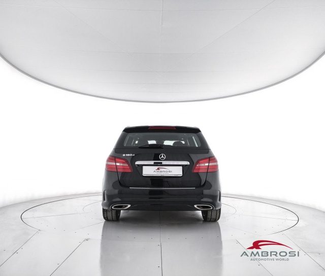 MERCEDES-BENZ B 180 usata 5