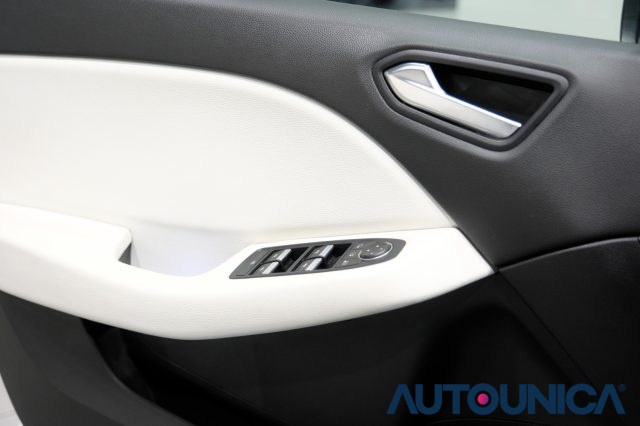 RENAULT Clio usata, con Airbag testa