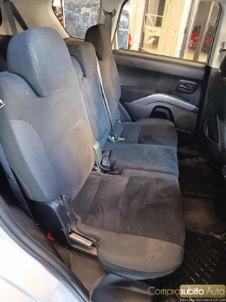 MITSUBISHI Outlander usata 24