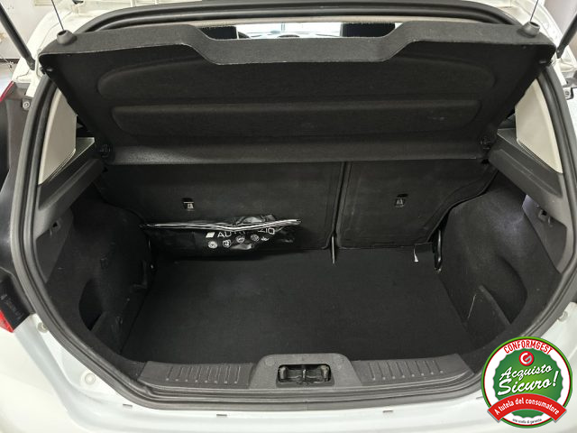 FORD Fiesta usata, con ESP