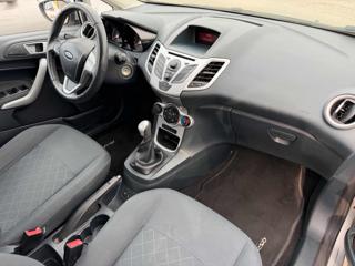 FORD Fiesta usata, con Autoradio