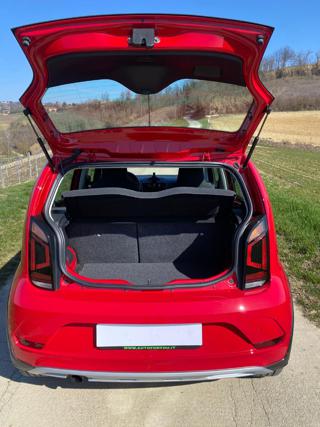 VOLKSWAGEN up! usata, con Sensori di parcheggio posteriori
