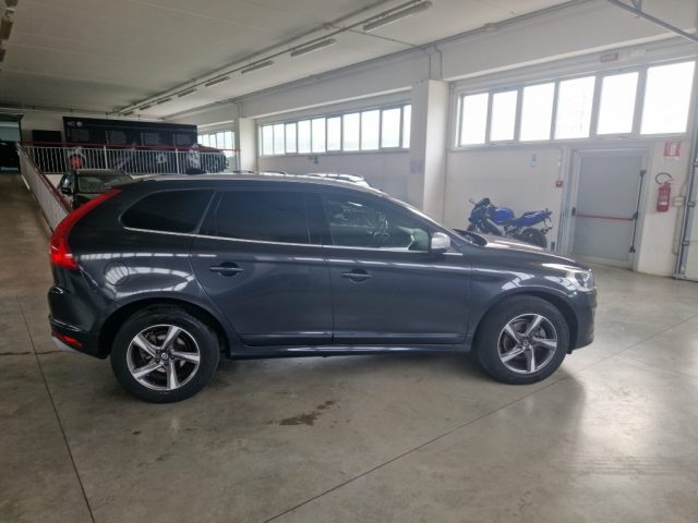 VOLVO XC60 usata, con Airbag laterali