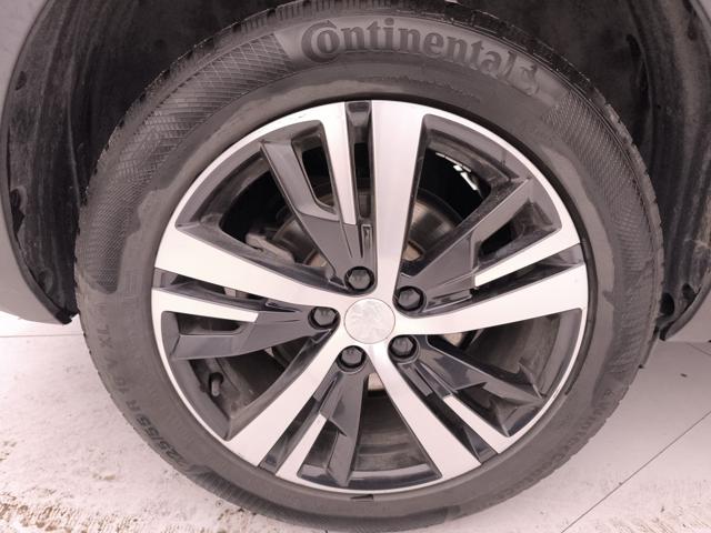 PEUGEOT 5008 usata, con Volante multifunzione