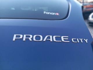 TOYOTA Proace City usata, con ESP