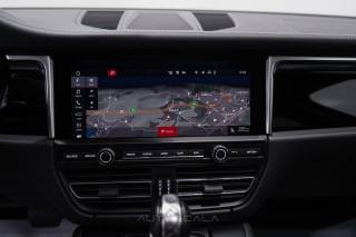 PORSCHE Macan usata, con Fari LED