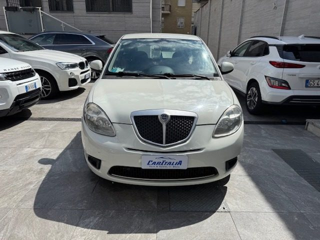 LANCIA Ypsilon usata, con Airbag