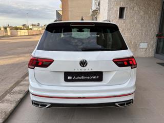 VOLKSWAGEN Tiguan usata, con Autoradio