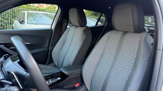 PEUGEOT 2008 usata, con Sistema di navigazione