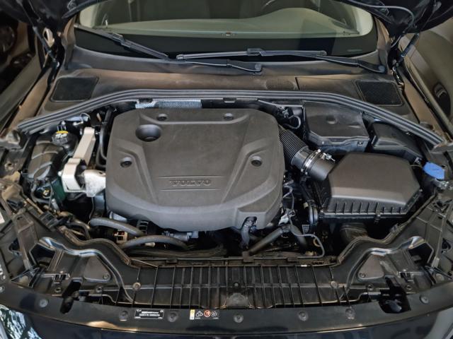 VOLVO V60 Cross Country usata, con Boardcomputer
