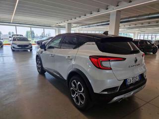RENAULT Captur usata, con Autoradio
