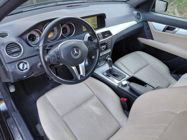 MERCEDES-BENZ C 220 usata, con Sound system