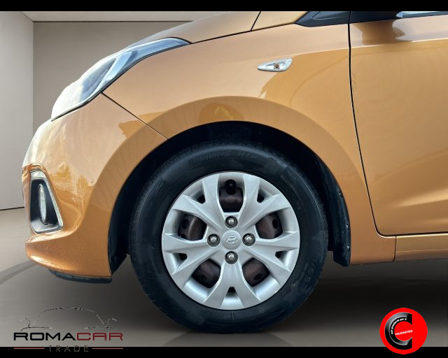 HYUNDAI i10 usata 17