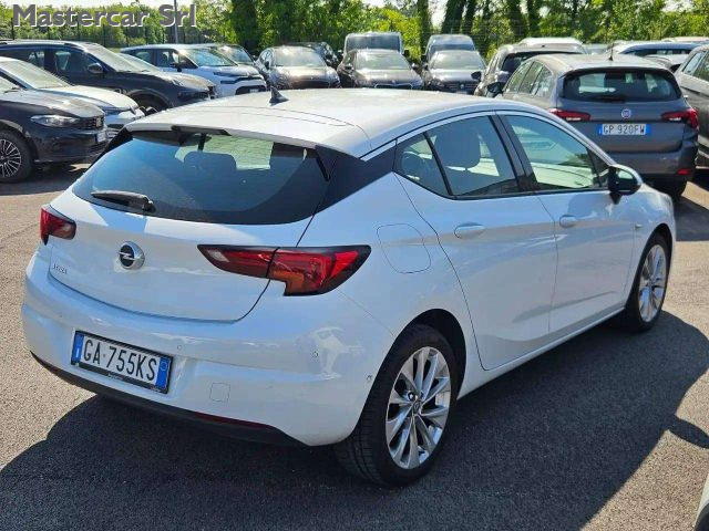 OPEL Astra usata, con Chiusura centralizzata