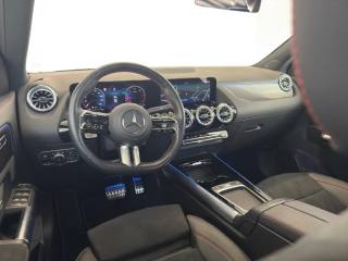 MERCEDES-BENZ GLA 200 usata, con Autoradio digitale