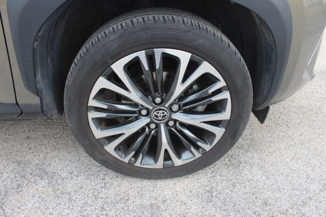 TOYOTA Yaris Cross usata, con Sistema di navigazione