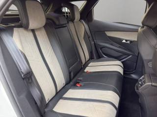 PEUGEOT 3008 usata, con Climatizzatore automatico, 2 zone