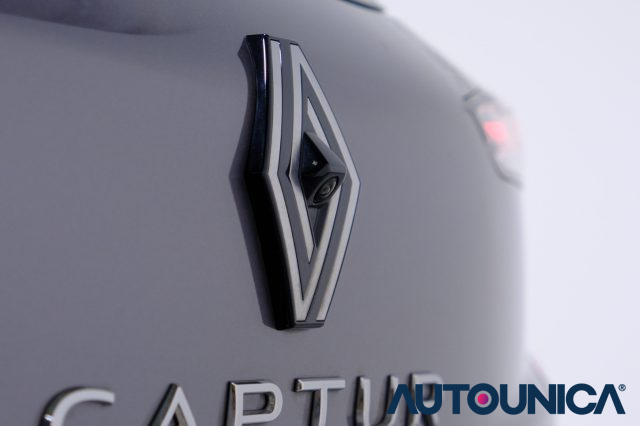 RENAULT Captur usata, con Telecamera per parcheggio assistito