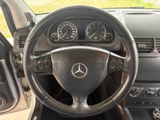 MERCEDES-BENZ A 160 usata, con Lettore CD