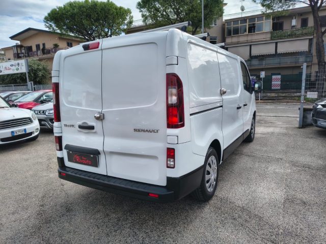 RENAULT Trafic usata, con Alzacristalli elettrici