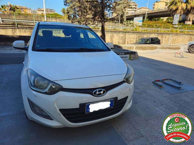 HYUNDAI i20 usata, con ABS