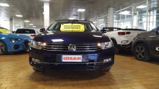 VOLKSWAGEN Passat usata, con Airbag