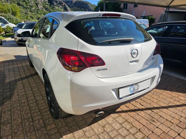 OPEL Astra usata, con Airbag