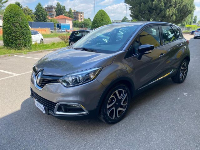 RENAULT Captur usata, con Autoradio