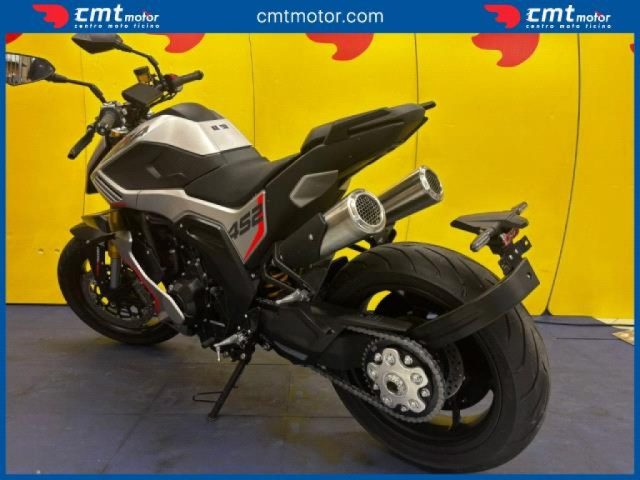 OTHERS-ANDERE OTHERS-ANDERE usata 4