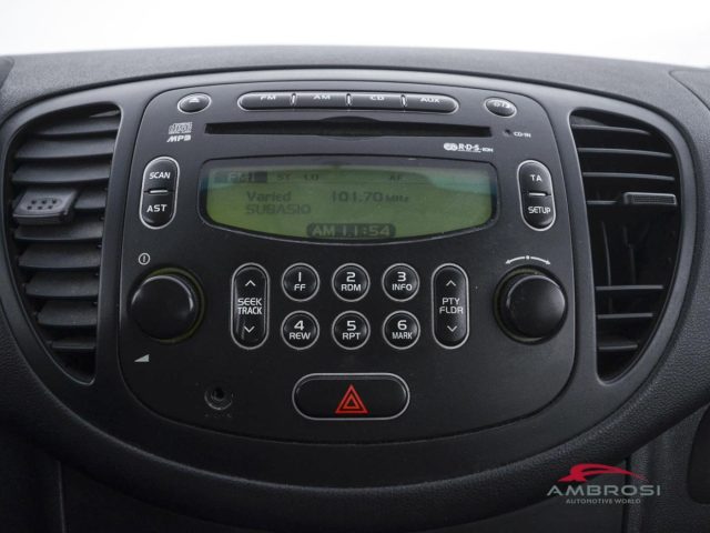 HYUNDAI i10 usata 13