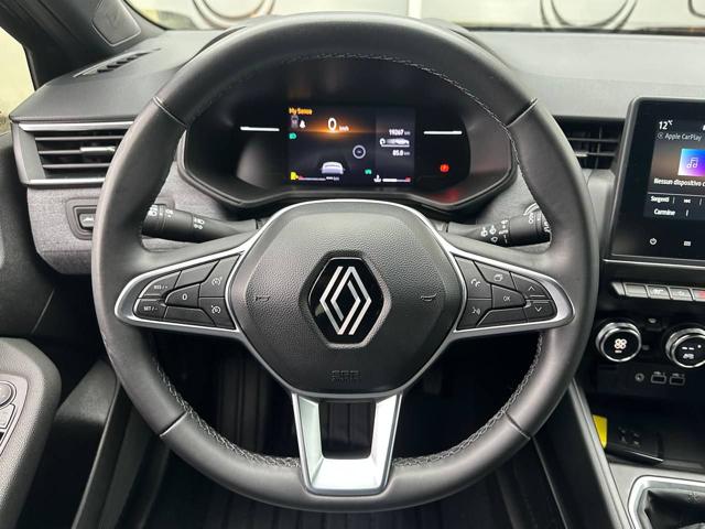 RENAULT Clio usata, con Touch screen