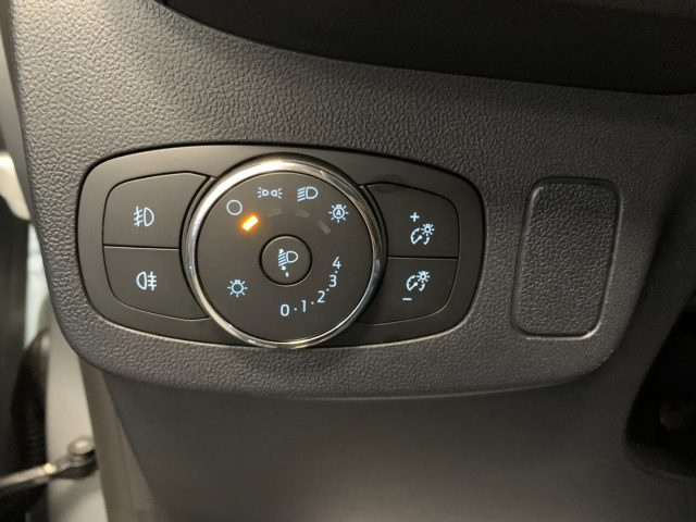 FORD Puma usata, con Fari LED