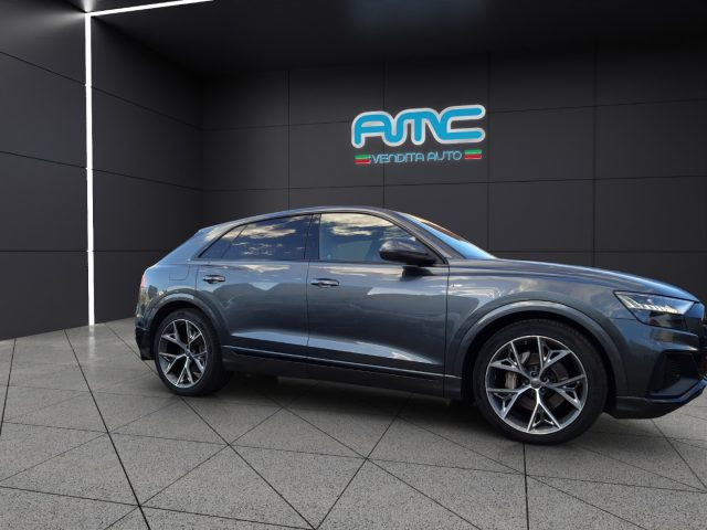 AUDI Q8 usata, con Autoradio