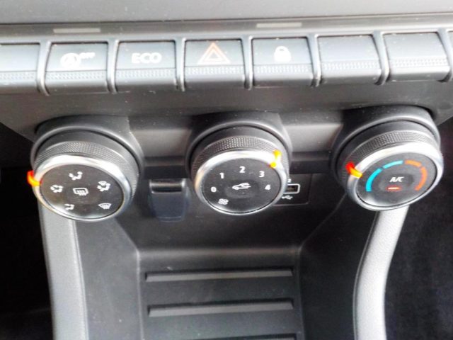 RENAULT Clio usata, con Sedile posteriore sdoppiato