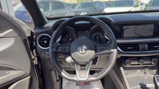 ALFA ROMEO Stelvio usata, con Fari Xenon