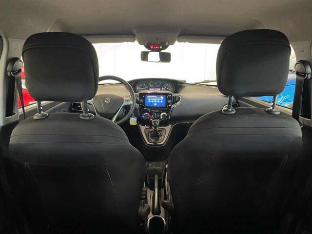 LANCIA Ypsilon usata, con USB