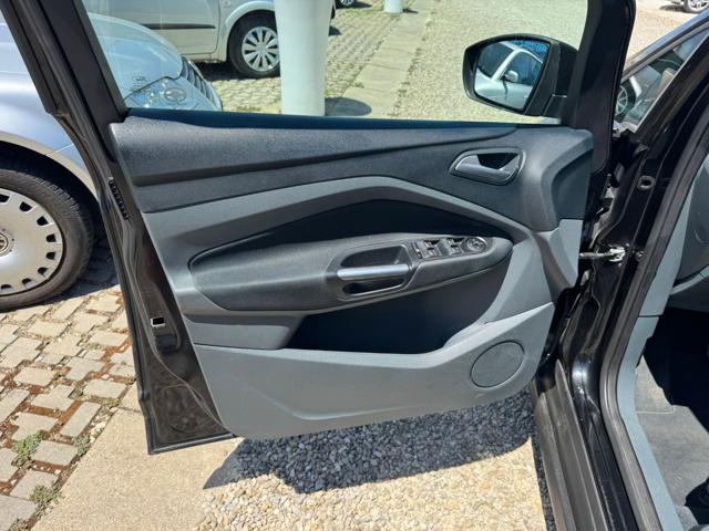 FORD C-Max usata, con Alzacristalli elettrici