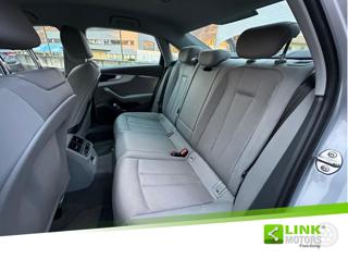 AUDI A4 usata, con Park Distance Control