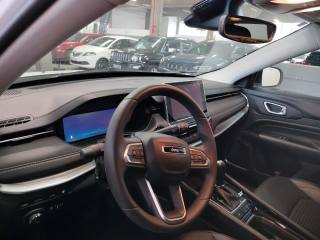 JEEP Compass usata, con Autoradio digitale