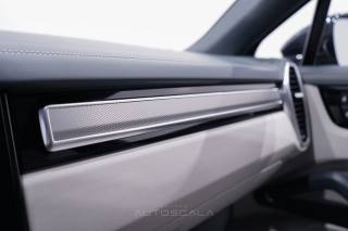 PORSCHE Cayenne usata, con Sensore di luce