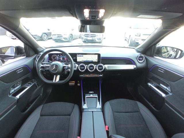 MERCEDES-BENZ GLB 200 usata, con Interni in pelle