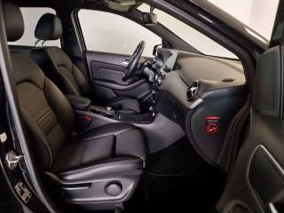 MERCEDES-BENZ B 180 usata, con Volante in pelle