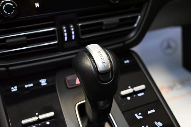 PORSCHE Macan usata 59