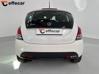 LANCIA Ypsilon usata, con Autoradio