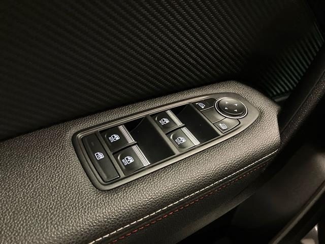 RENAULT Captur usata, con Hill holder