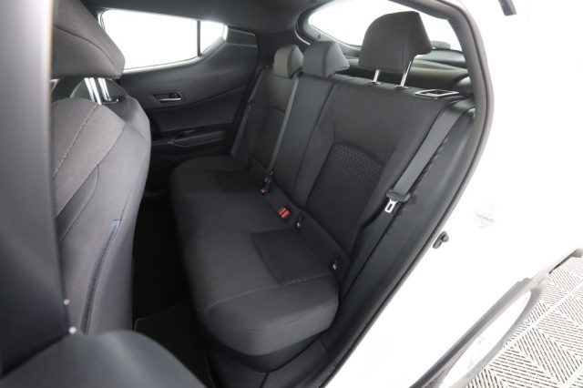 TOYOTA C-HR usata 3