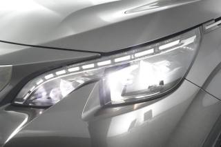 PEUGEOT 3008 usata 8