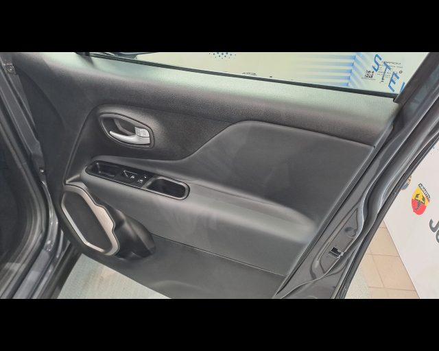 JEEP Renegade usata 21