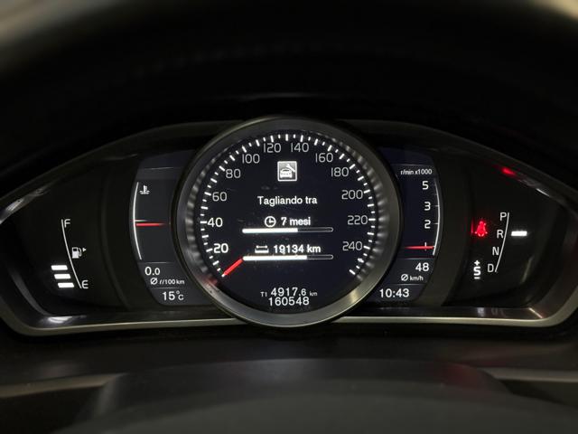 VOLVO V40 usata, con Luci diurne LED